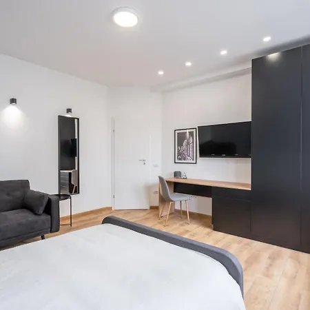 Cityscape 4bdr In Piață Universității *