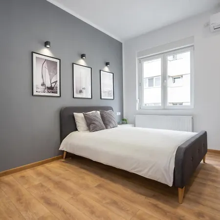 Cityscape 4bdr In Piață Universității Apartament *
