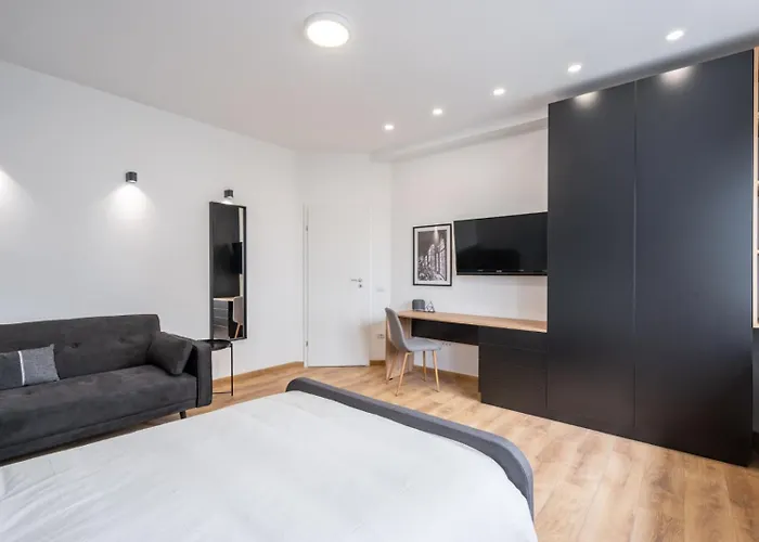 Cityscape 4bdr In Piață Universității *