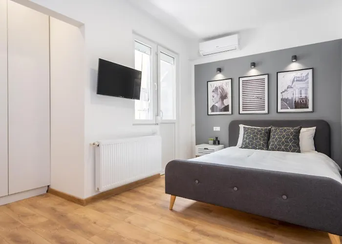 Apartament Cityscape 4bdr In Piață Universității